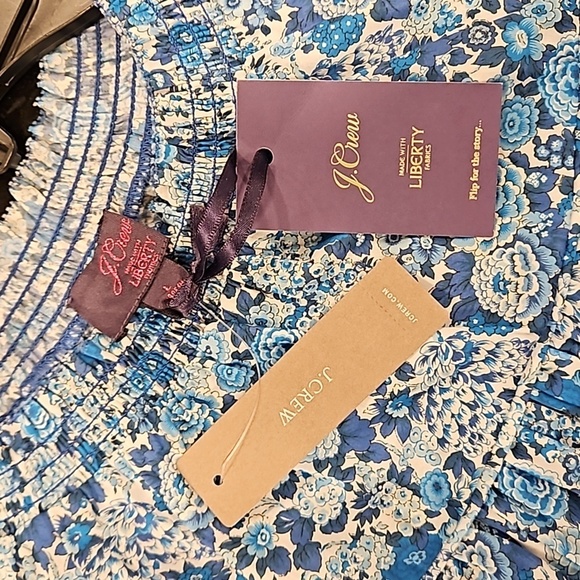 💕J. CREW💕 Smocked Popover Top ~ Liberty Elysian Day Floral Large L NWT - Picture 11 of 16